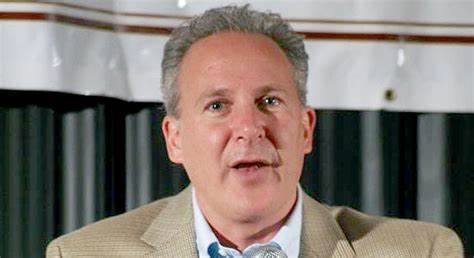 Peter Schiff Slams MicroStrategy’s Michael Saylor Over “Bitcoin Pyramid Scheme” - CoinGape