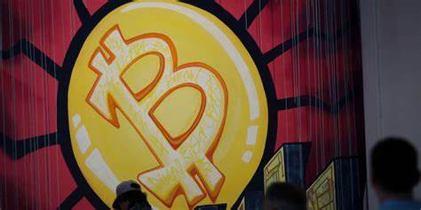 Small retail investors hold about 9.5% of bitcoin. Here’s why that doesn’t tell the full story. - MarketWatch