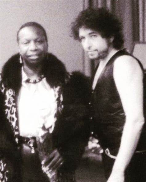 Nina Simone Sings Bob Dylan - Born To Listen