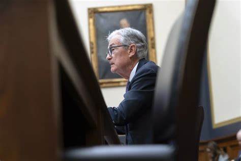 Powell Says Key Capital Rule Change May Aid Treasuries Market