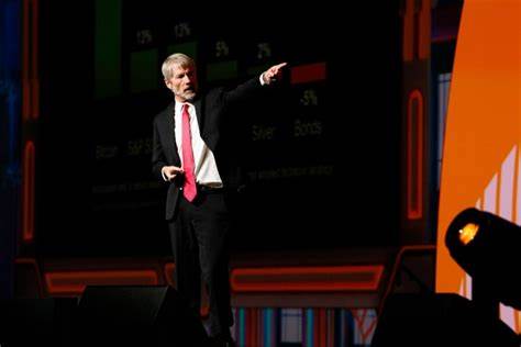 MicroStrategy could see cheaper debt if Fed cuts rates today