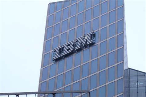 How To Put $100 In Your Retirement Fund Each Month With IBM Stock
