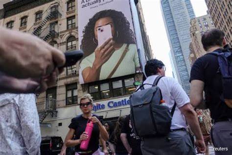 Gen Z Leads Biggest Drop in FICO Scores Since Financial Crisis