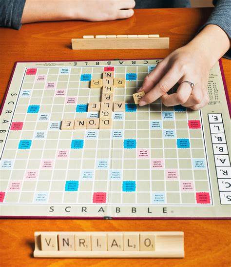 The first CNN for playing Scrabble – a game of imperfect information