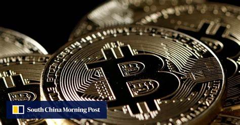 Bitcoin crashes below $90K for the first time in 2025 as the U.S. sleeps