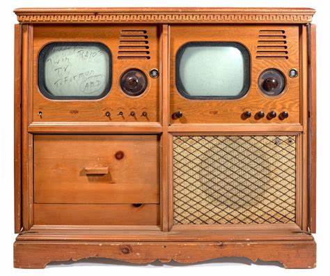 1945 TV Console Showed Two Programs at Once