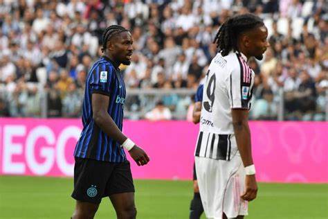 « Vas-y, dis à l'arbitre que tu as fait faute ! » La blague de Marcus 