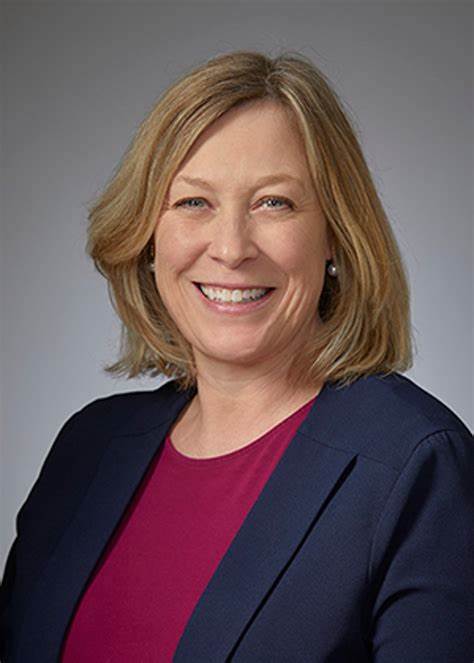 Nordstrom poaches Dollar General CFO Kelly Dilts