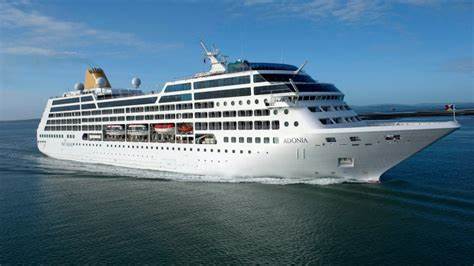 Carnival hikes annual profit target on steady cruise demand