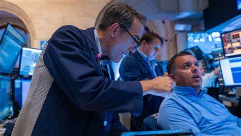 Stocks Holding Onto Gains as June Heads to a Close