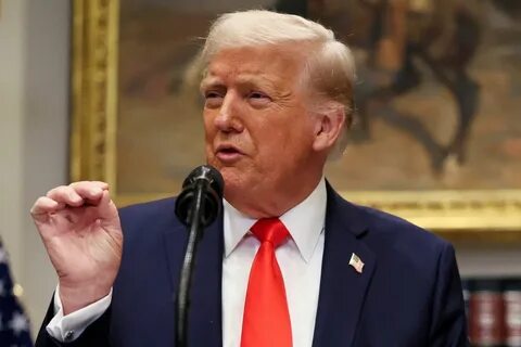 Trump signs order to create strategic bitcoin reserve — and bitcoin plunges - Axios