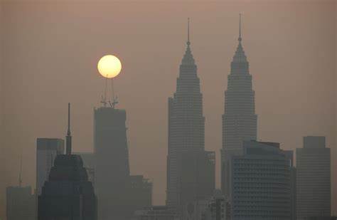 Analysis-Malaysia scores record flows as bond investors favour Asia