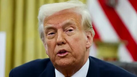 LI teacher pulled from classroom after trashing Trump, supporters on social media: ‘Slowly wither away’ - AOL
