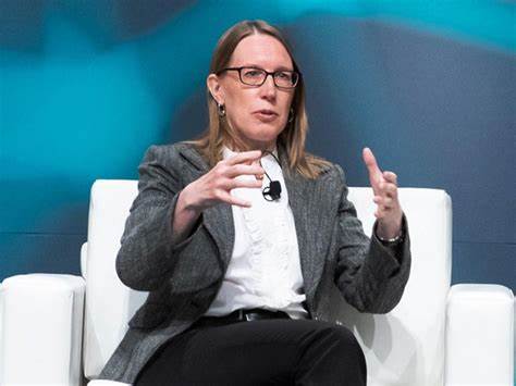 Crypto Mom Hester Peirce Says Meme Coins Like TRUMP and MELANIA May Not Fall Under SEC Regulation