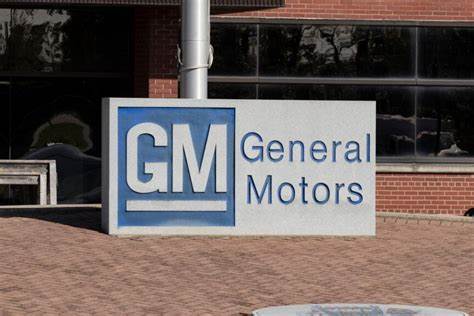 Tariffs Cloud General Motors' Outlook As Annual Profits Remain At Risk