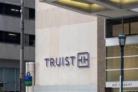 Truist Financial Remains Bullish on AdaptHealth (AHCO)