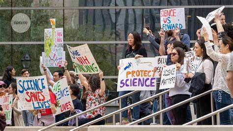 The early career scientists planning to leave the United States