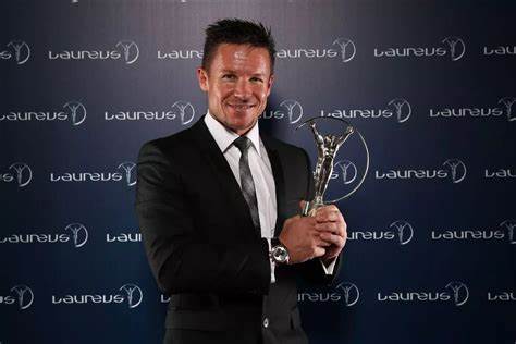 Felix Baumgartner Dies in paragliding crash