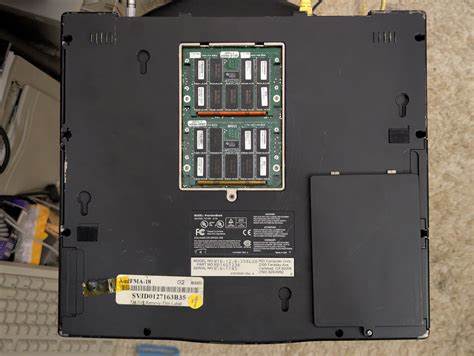 A Real PowerBook: The Macintosh Application Environment on a Pa-RISC Laptop