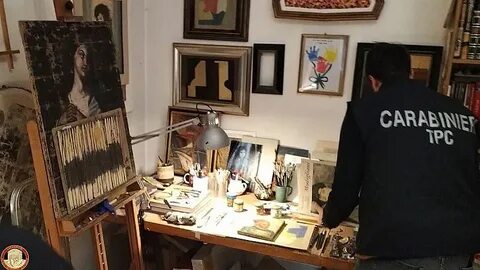 After the Crypto Crash, NFT Collectors Are Digging in Their Heels - ARTnews.com