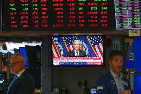 Stocks Settle Sharply Lower on Economic Risks