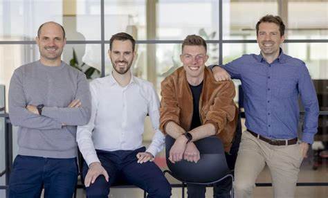 Ex-Tesla and Google Engineers Raise $4M for AI-Text Detection Startup Pangram