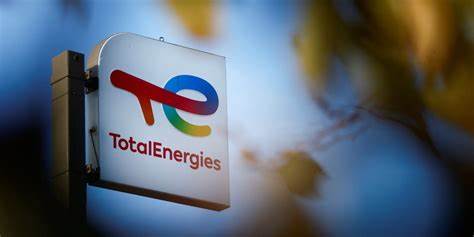 TotalEnergies Maintains Buyback Pace Despite Profit Drop, Higher Debt
