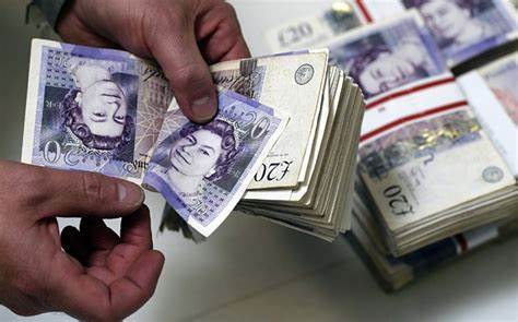 Sterling drifts near three-week low against dollar - Yahoo Finance UK