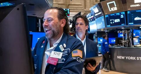 Stocks close higher Friday, S&P 500 posts fourth straight winning month: Live updates - CNBC