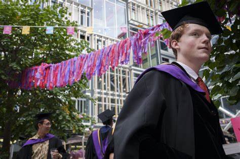 Don't Blame AI for the Rise in Recent Graduate Unemployment