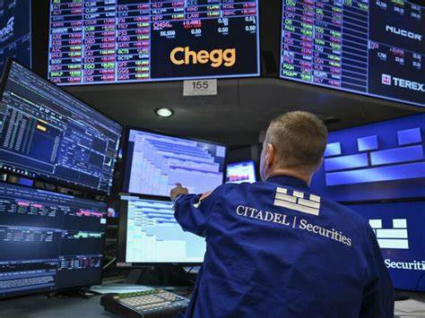 Why Trump wants companies to report earnings less frequently