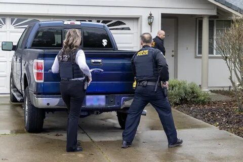 NC police officer fired as SBI conducts child porn investigation - WECT
