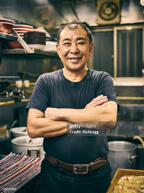 Ramen shop owner offers cash reward to track down men who left 1-star review: ‘I’ll deal with you' - Hindustan Times