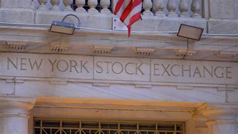 Stocks See Support on Strength in Chip Stocks and Lower Bond Yields