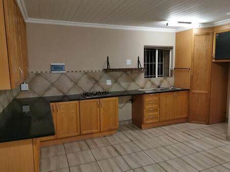 Flats to rent 1 bedroom furnished in Centurion