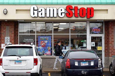 GameStop Sinks on Revenue Drop, Stock Offering: What to Know