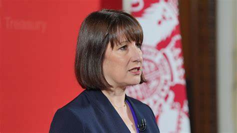 Rachel Reeves warned to stop ‘restricting’ UK economy by biggest high street banks | Politics | News | Express.co.uk