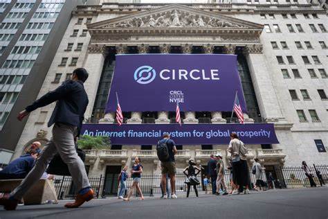 Veteran analyst makes surprising call on Circle stock ahead of earnings