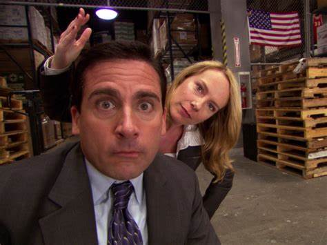 18 signs your boss secretly has a crush on you - Business Insider