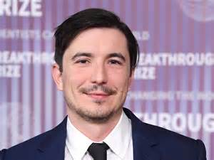 Robinhood has a stricter RTO for managers than individuals because it's good to know your manager is in 'more pain than you,' says CEO