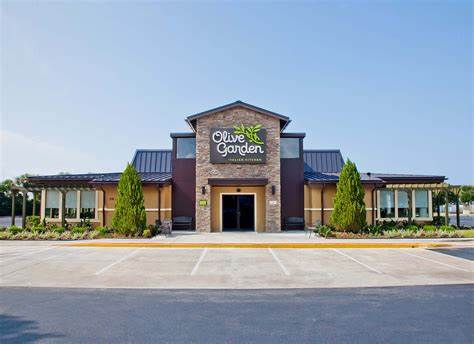 Darden Raises Sales Outlook, Unveils $1B Buyback After Strong Olive Garden Momentum