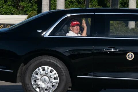 Trump’s Florida golf weekends are costing taxpayers $18m, report says – as he hits the links again - Yahoo