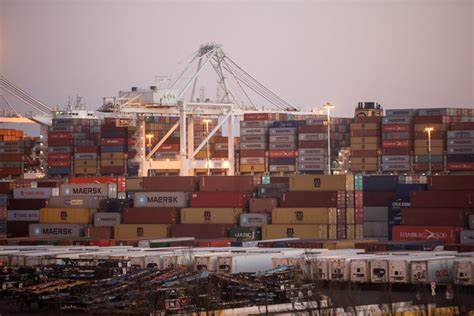 Port of Oakland container volume declines in June