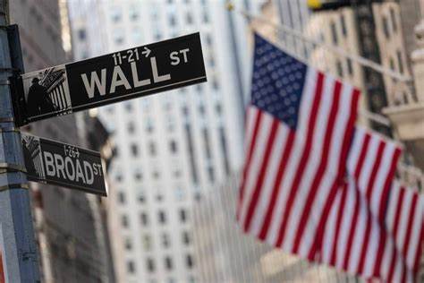 S&P Futures Gain as Trump Delays Decision on Iran Strikes